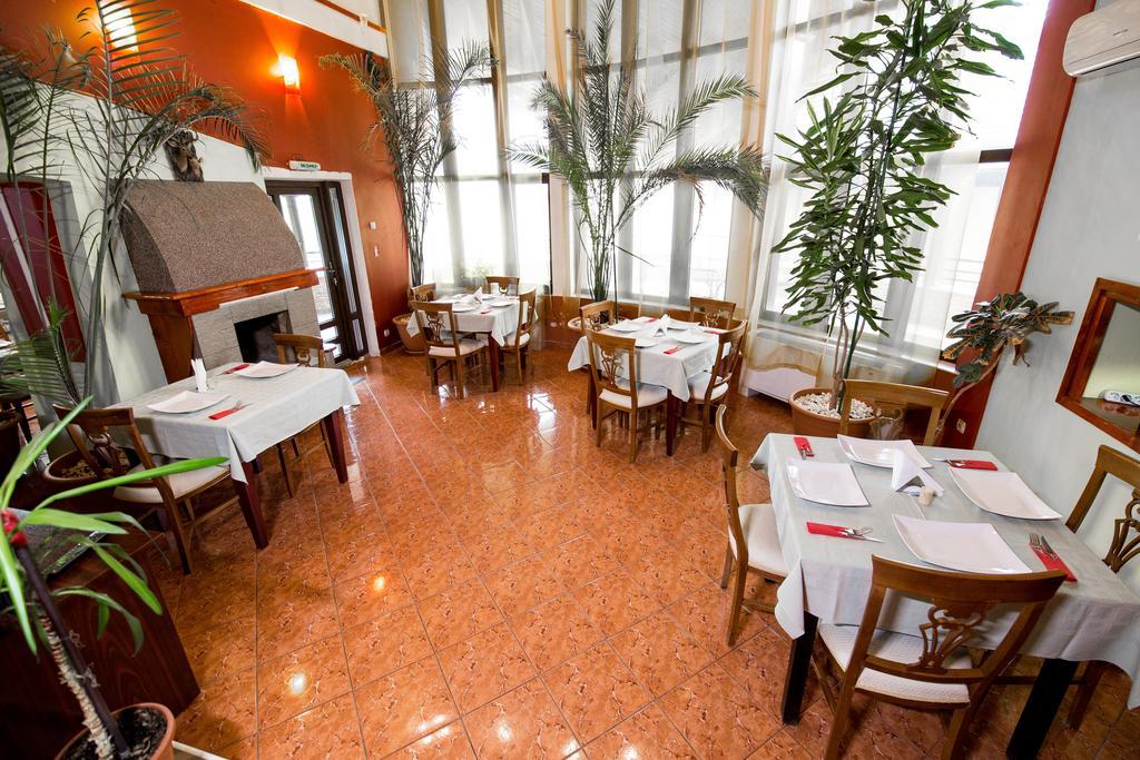 Pensiunea Crystal Valea Lupului  Exterior foto