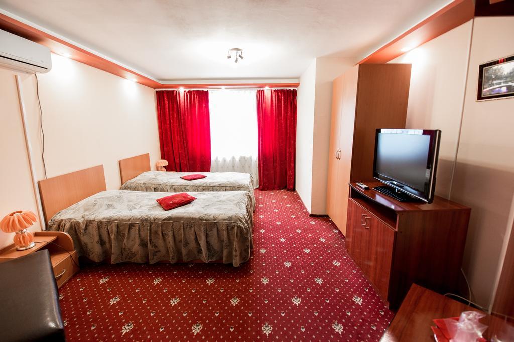 Pensiunea Crystal Valea Lupului  Exterior foto