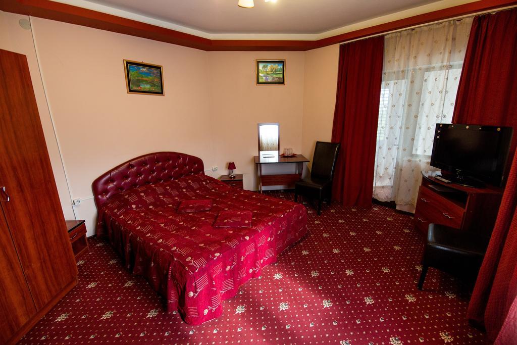 Pensiunea Crystal Valea Lupului  Exterior foto
